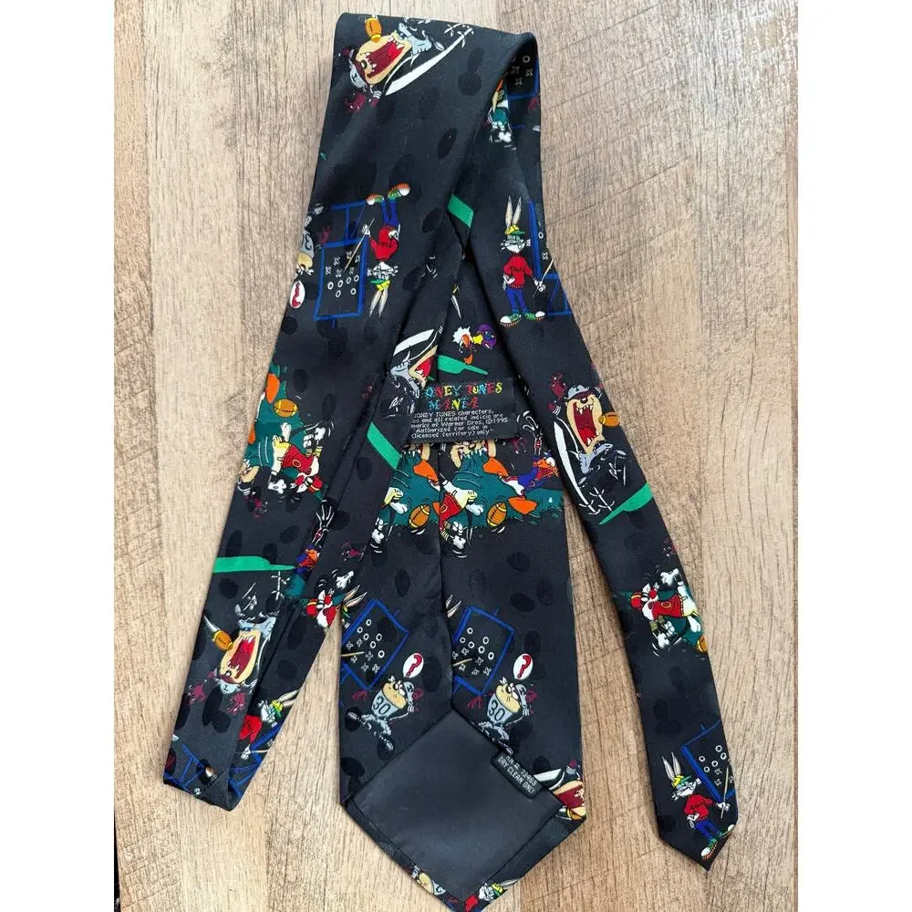 Vintage 1995 Looney Tunes Mania Football Cartoon Silk Neck Tie Warner Bros